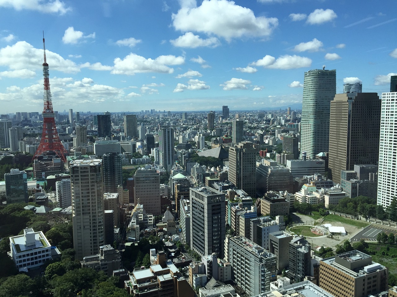 汉川最新新闹，城市活力四溢的繁华景象