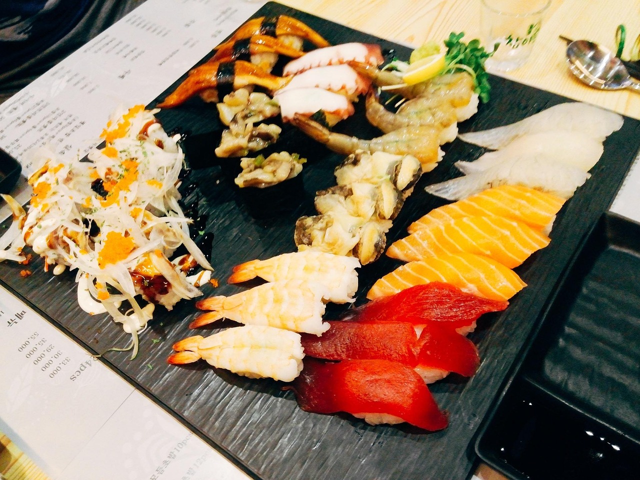 深夜食堂日版演员，探究日本美食与人性的深度演绎之路